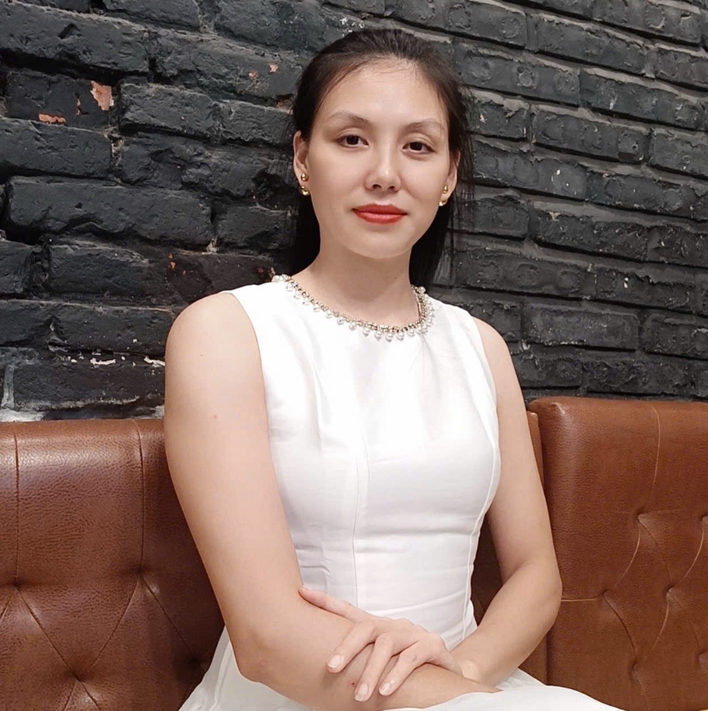 Chị Út - Giám đốc Kinh doanh